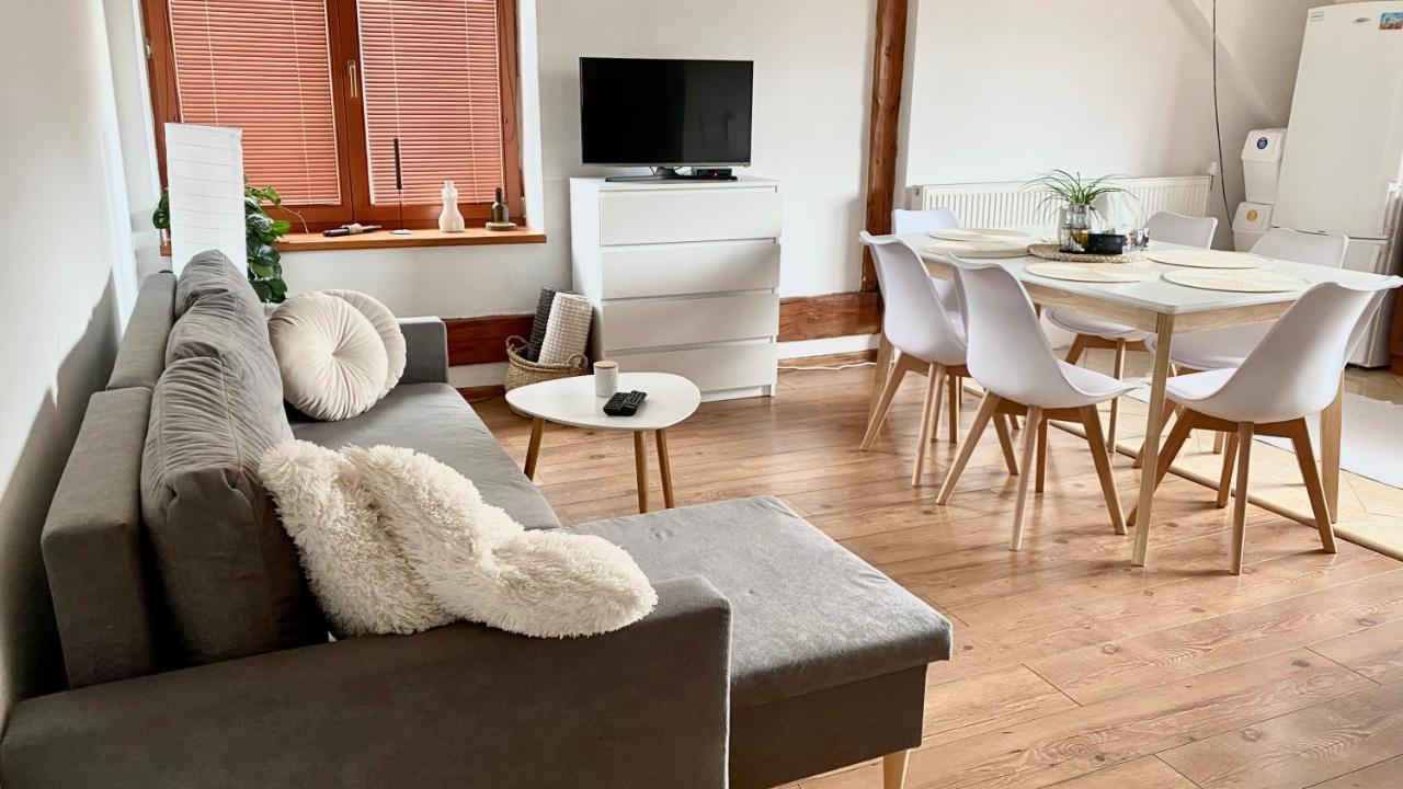 Sunny Attic Apartment ズヴォレン エクステリア 写真